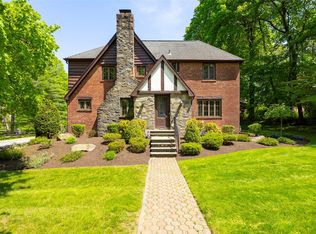 38 Loockerman Ave, Poughkeepsie, NY 12601