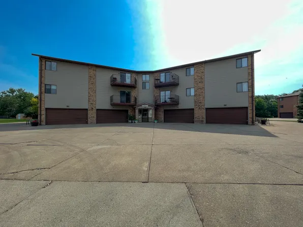 1940 Meadowlark Ln APT 203, Huron, SD 57350