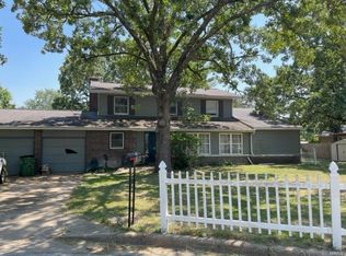 1706 Lee Cir, Rolla, MO 65401