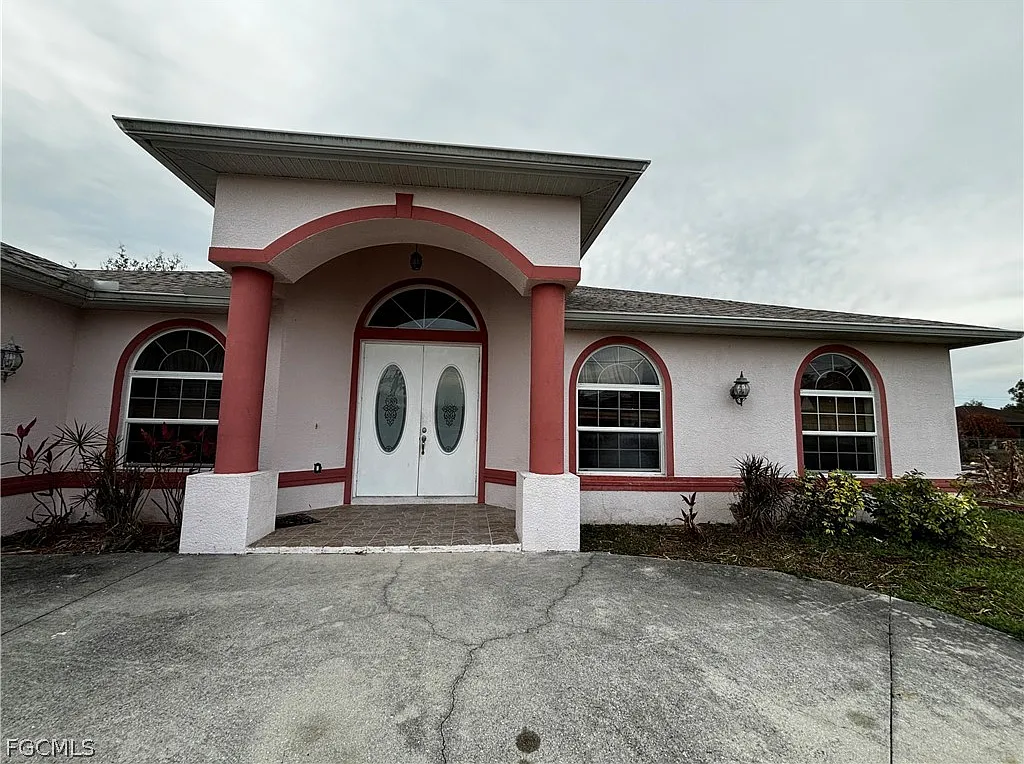 3 bed, 2.5 bath, 2380 sqft, $3,000 — Photo 2