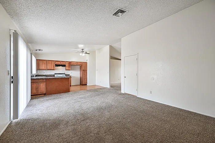 11102 W Turney Ave — Photo 11