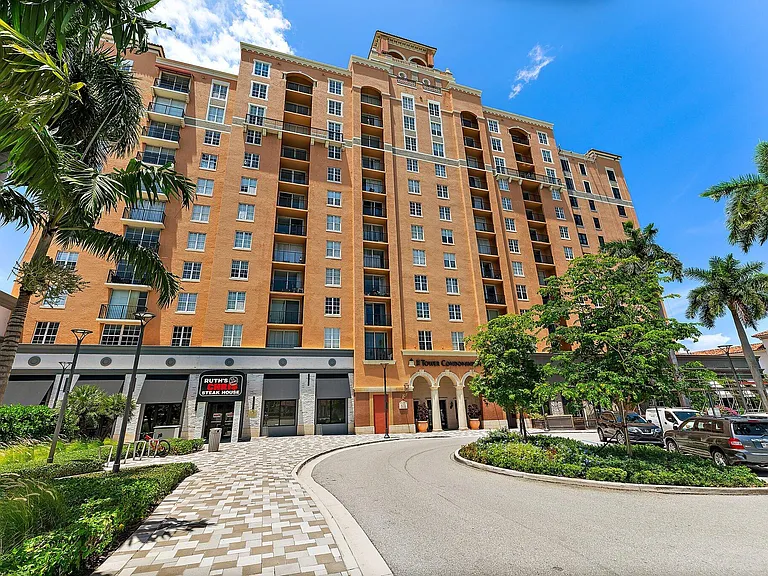 651 Okeechobee Blvd #612 — Photo 21