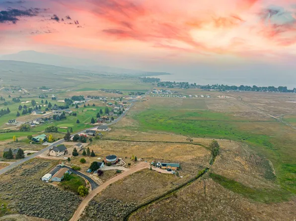 2640 S Eagle Dr, Garden City, UT 84028