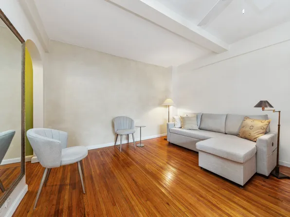 339 East 58th Street 7H image 3 of 7