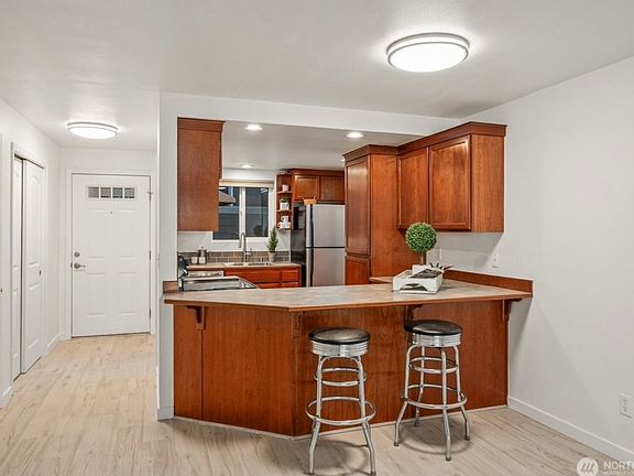 Eating bar and kitchen.