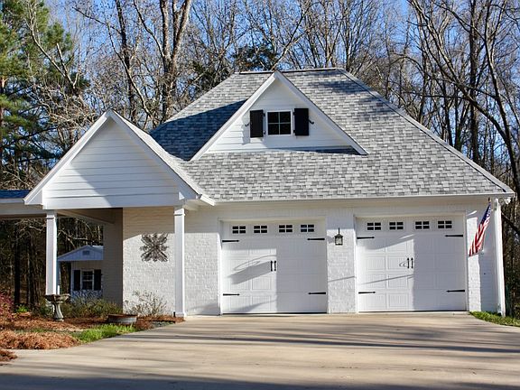 Oversized garage