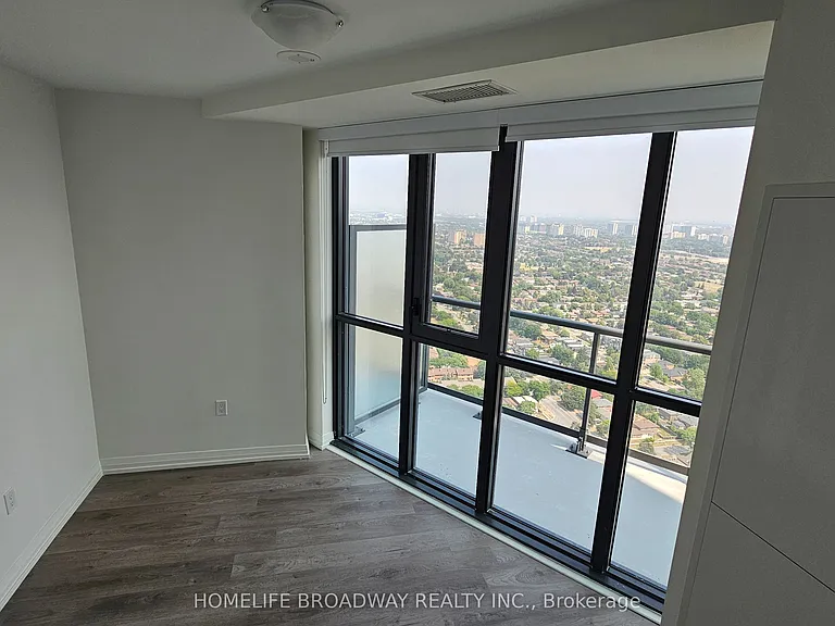 325 Yorkland Blvd #Penthouse 04 — Photo 7