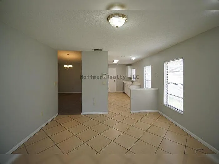 8755 Hampden Dr — Photo 11
