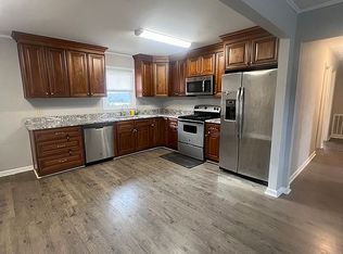 130 Thompson Dr, Greenwood, SC 29646