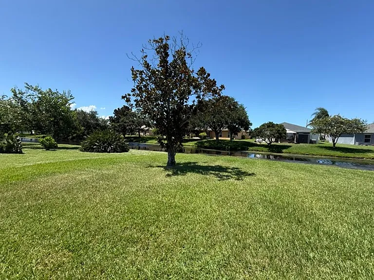 1954 Crane Creek Blvd — Photo 38