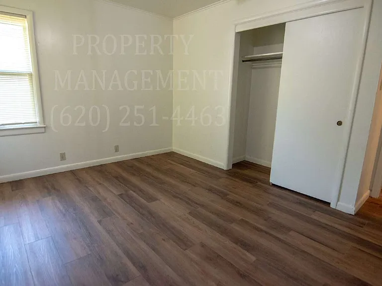 704 S Cline Rd — Photo 9