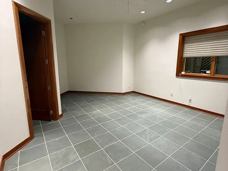 7275 N Mercer Way — Photo 13