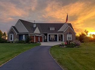 W172N13505 Division Rd, Richfield, WI 53022