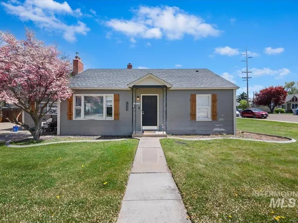 1320 S Holly St, Nampa, ID 83686