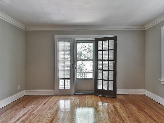 4th image of 1933 Alfred Ave APT 2S