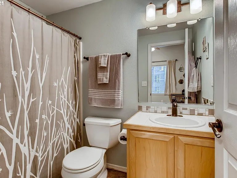 1130 NE Perl Way #1130 — Photo 10