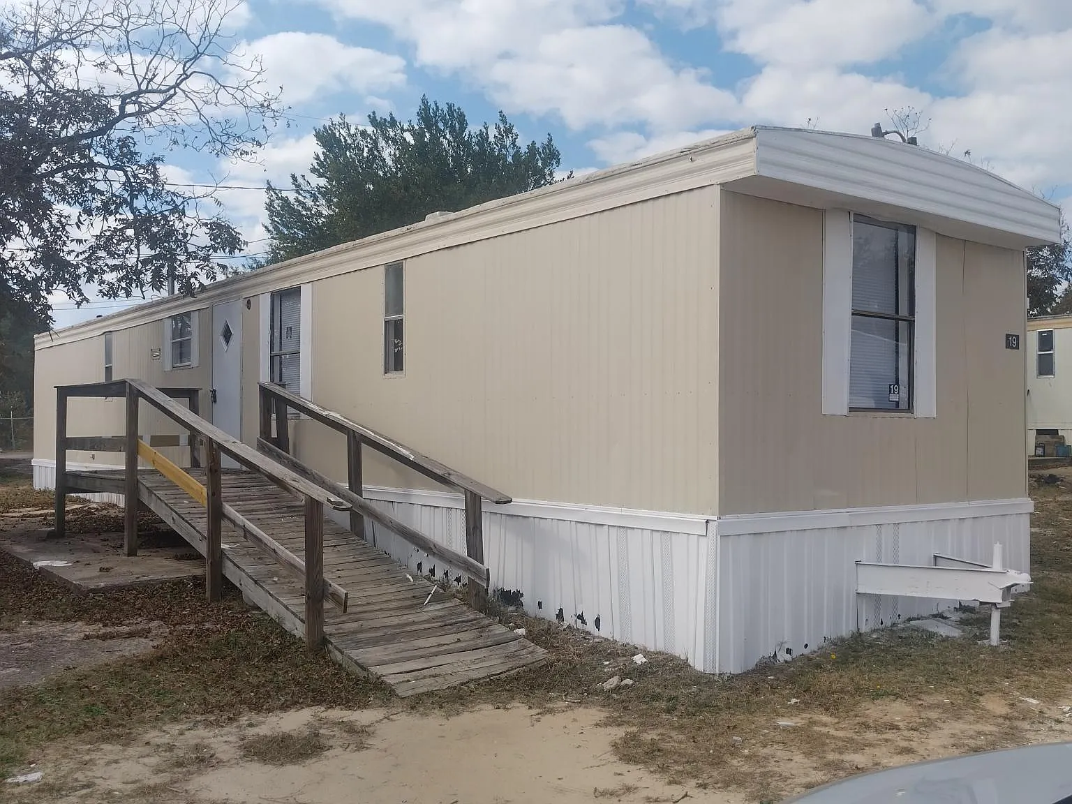 2 bed, 800 sqft, $400 — Photo 1