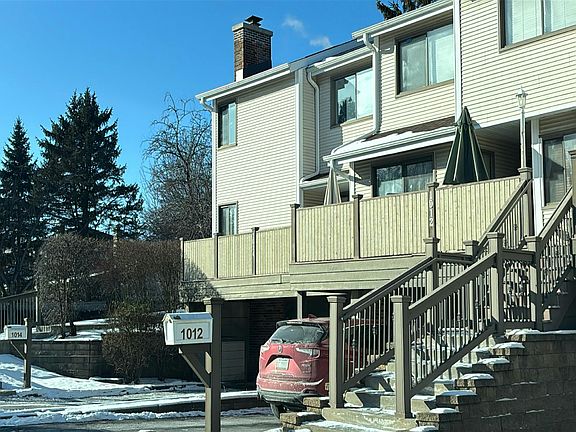 2nd image of 1012 Spring Hill Dr