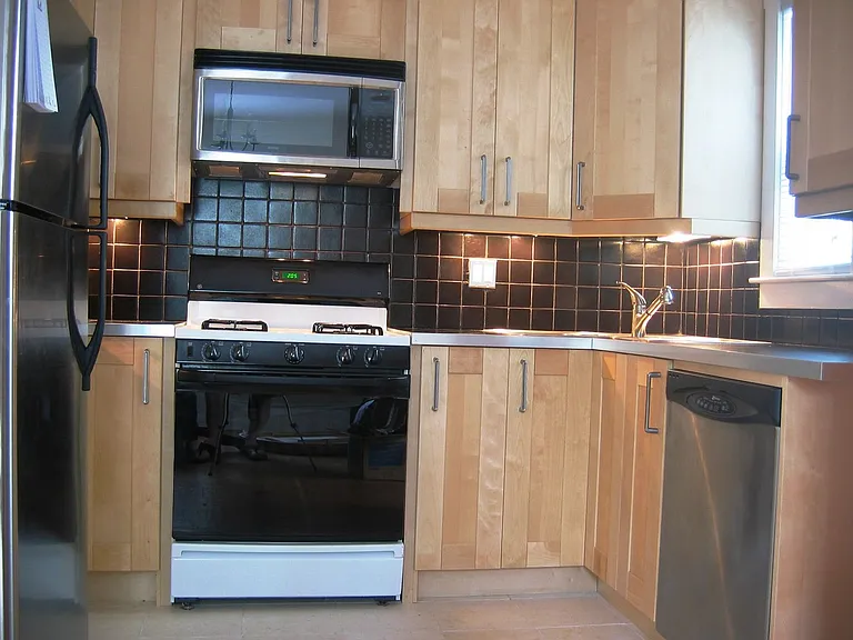 24 Eastburn St #1 — Photo 1