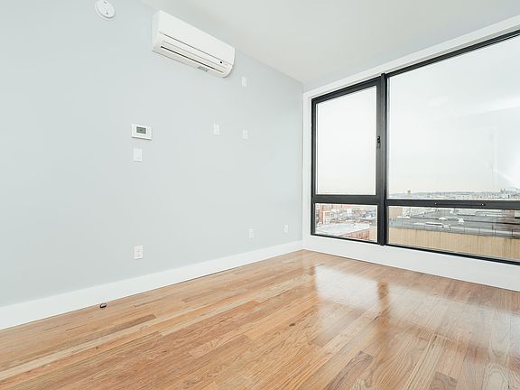 4th image of 115 Stanwix St #728