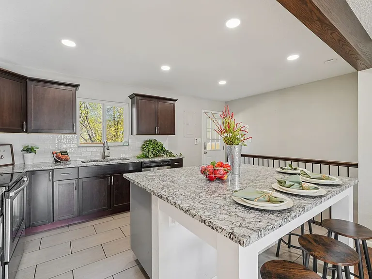 1235 Tonka Ave — Photo 13
