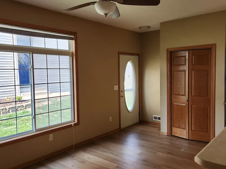 719 Kitterman Cir — Photo 1