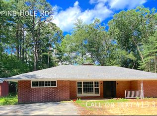 440 Dipping Hole Rd, Wilbraham, MA 01095