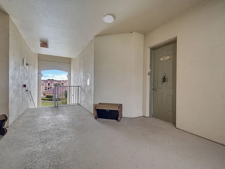 817 Terrace Ridge Cir — Photo 4