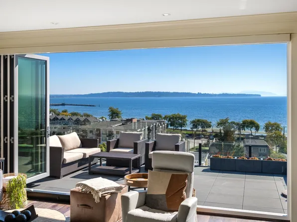 14786 McDonald Ave, White Rock, BC V4B 2C8