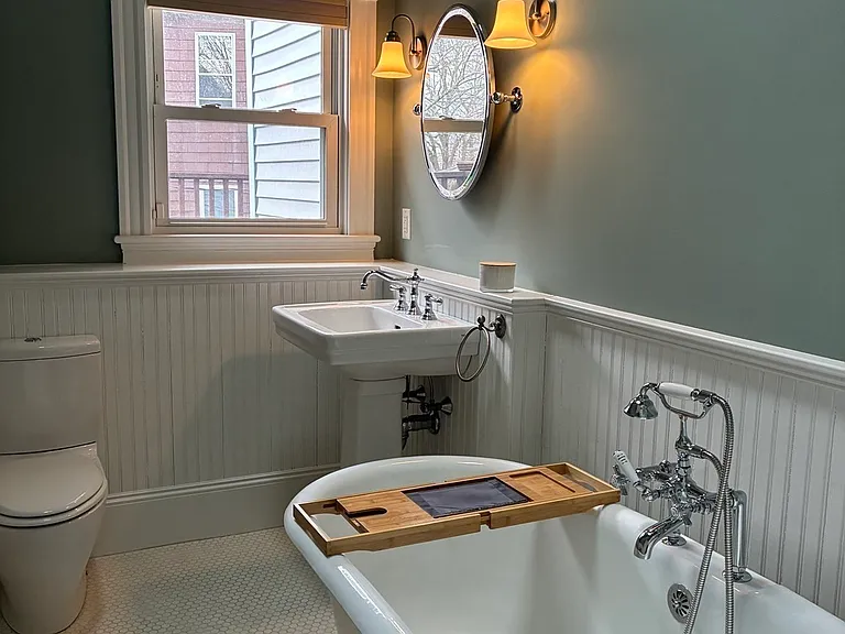 21 Linden Ave #A — Photo 10