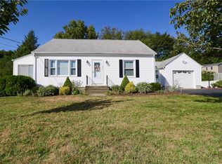4015 Mendon Rd, Cumberland, RI 02864