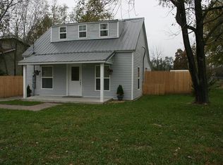 103 3rd St, Phillipsburg, MO 65722