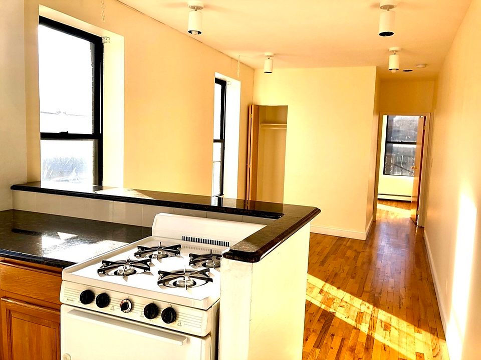 2nd image of 615 Prospect Pl #3C