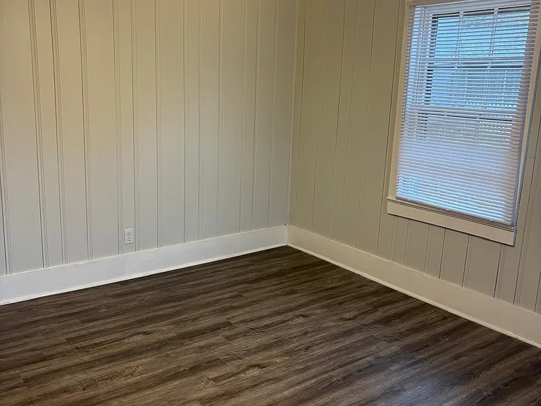 4085 Porter St — Photo 3