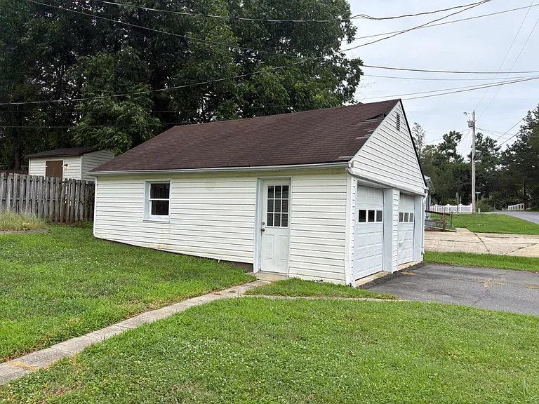 39534 Potomac Ave — Photo 13