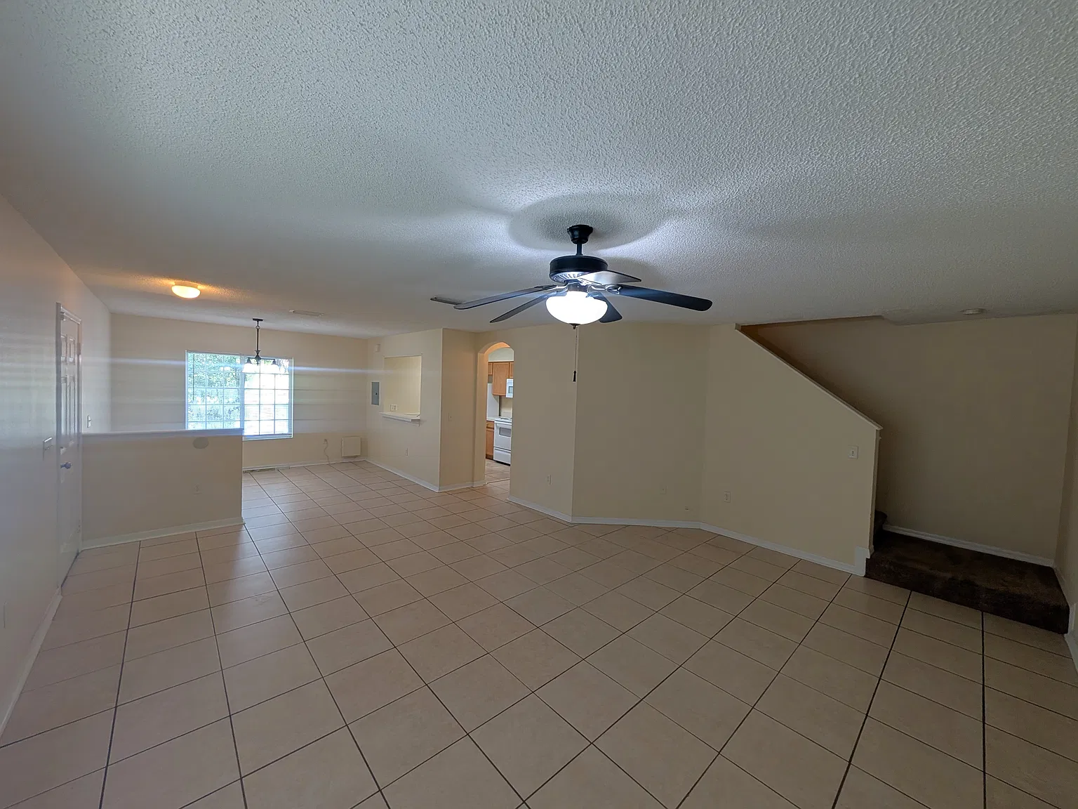 Stunning 3-Bed, 2.5-Bath Townhome in Riverwalk at Waterside. Resort-Style Living! — Photo 3