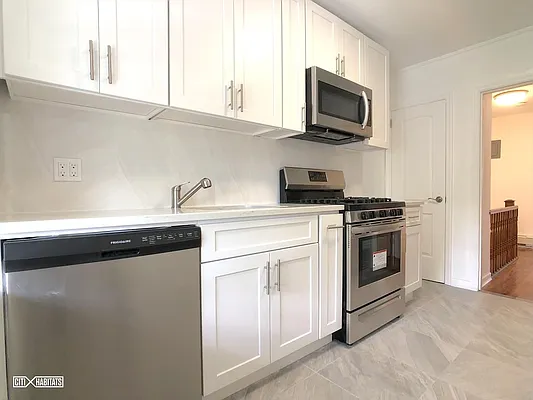 Rented by Citi Habitats | media 18