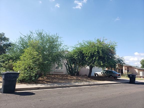 3rd image of 2451 E Dolphin Ave