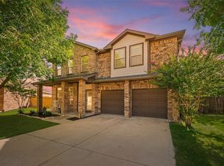 2904 Big Horn Bluff Ct, Fort Worth, TX 76108