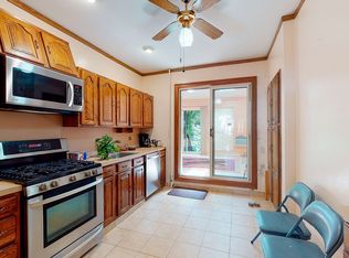 172A 26th St, Brooklyn, NY 11232