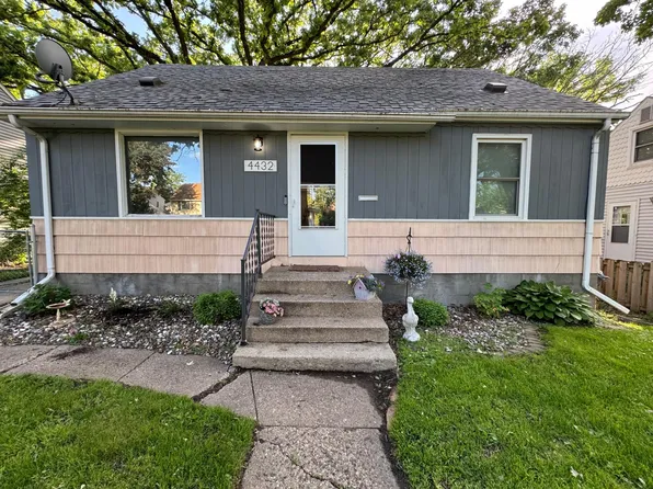 4432 3rd St NE, Columbia Heights, MN 55421