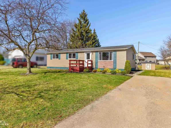 850 6th St, Marysville, MI 48040