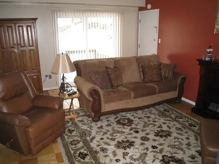 129 Baywood Ave — Photo 6