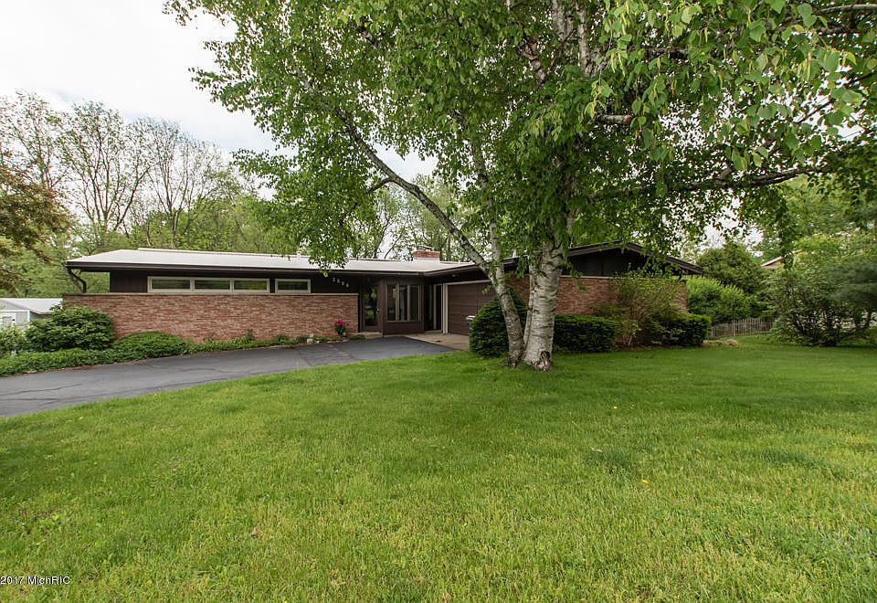 1st image of 3804 Wedgwood Dr
