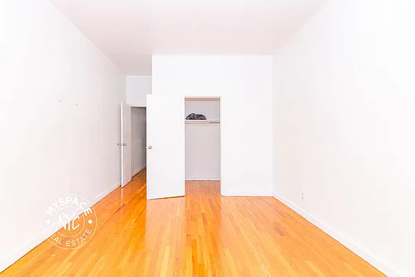 Rented by MySpaceNYC | media 21