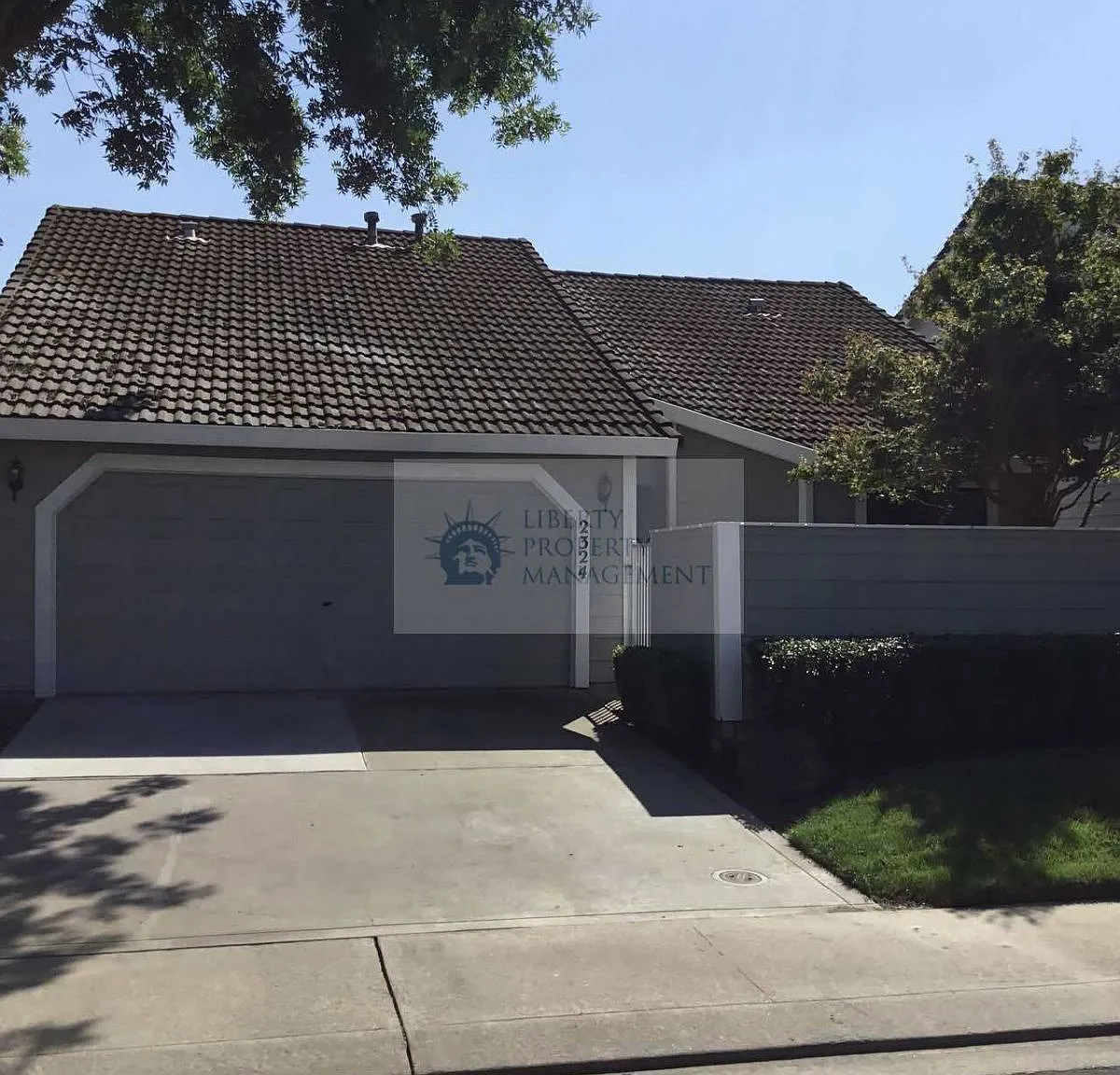 2 bed, 1220 sqft, $2,095 — Photo 1