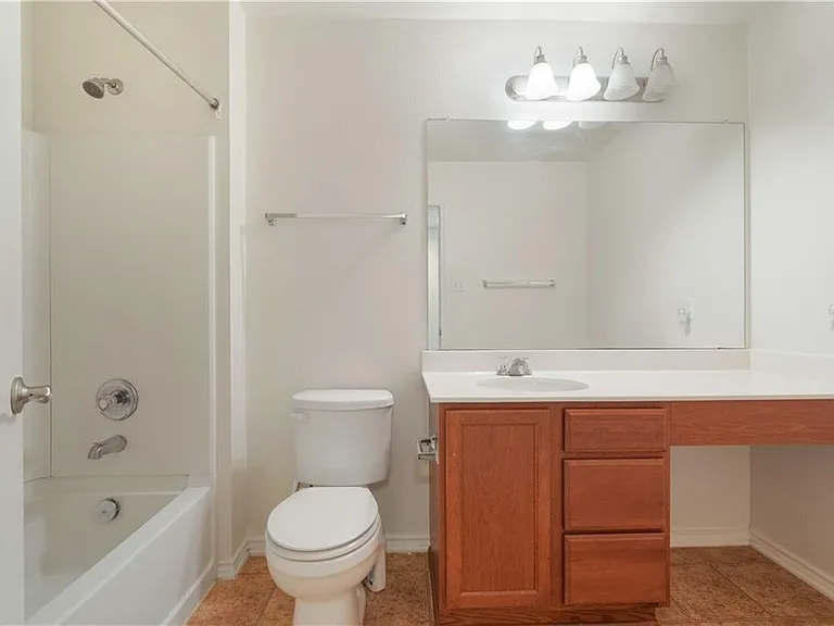 11012 Culzean Dr — Photo 15