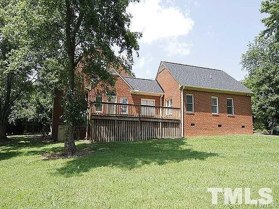 2nd image of 9801 Straightaway Ln