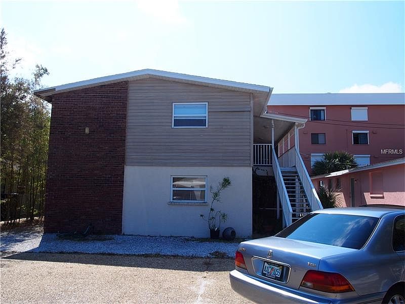 1st image of 150 Grant Dr
