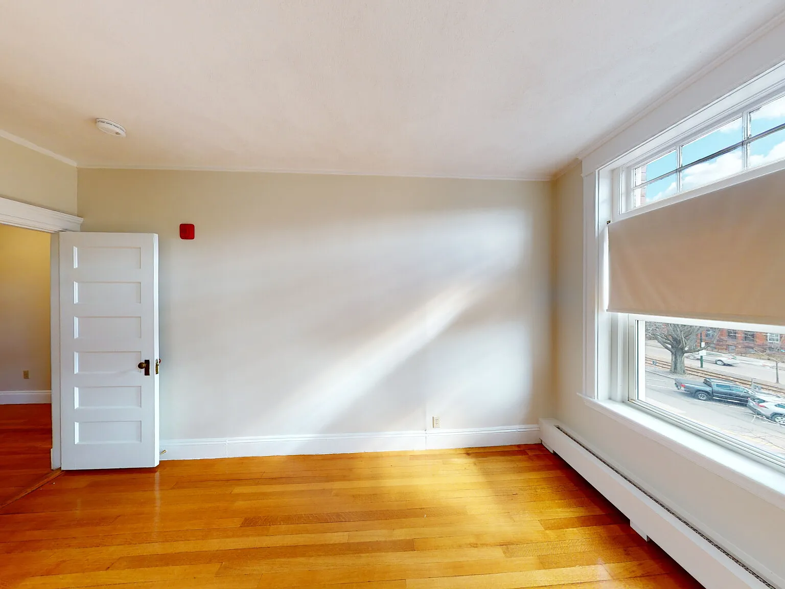 3 bed, 1500 sqft, $4,500 — Photo 4